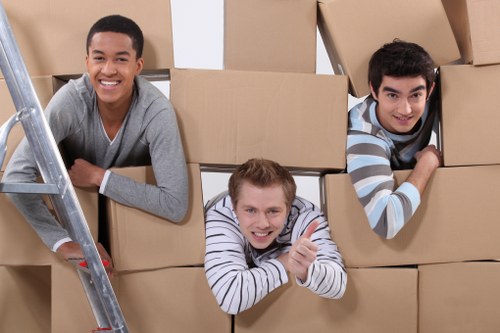 Packing checklist and preparation for student storage in Highbury